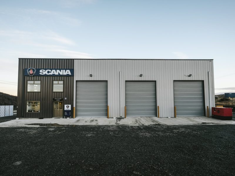 Prefab Steel Building Automotive Workshop. 85x87 Scania Warehouse located in Punta Arenas, Chile.